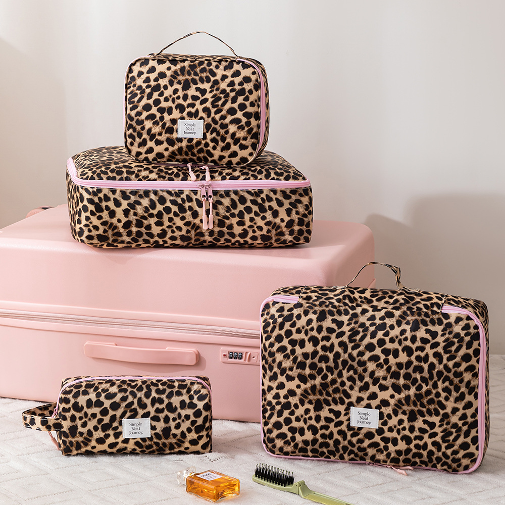 Leopard Makeup Bag Toiletry Cl - Travel Accessories Needed incelemesi ve fiyatı