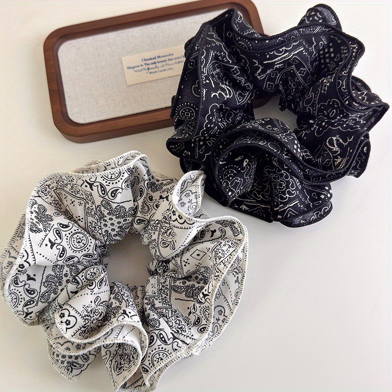Elegant Black and White Fabric - Travel Accessories Kit incelemesi ve fiyatı