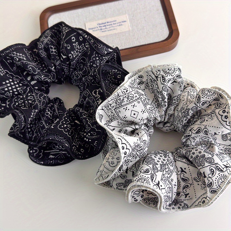 Elegant Black and White Fabric - Travel Accessories Kit incelemesi ve fiyatı